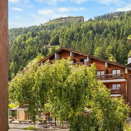 Mars 505 Place Du Village A Avec Vue Sur Les Alpes アパート *